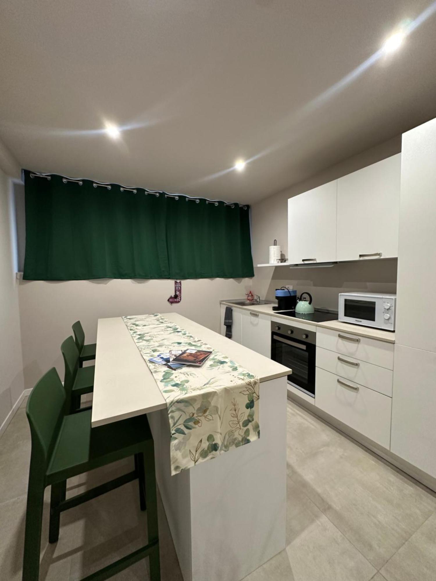 Ferienwohnung Monolocale Piazza Gambara M1 Mailand Exterior foto