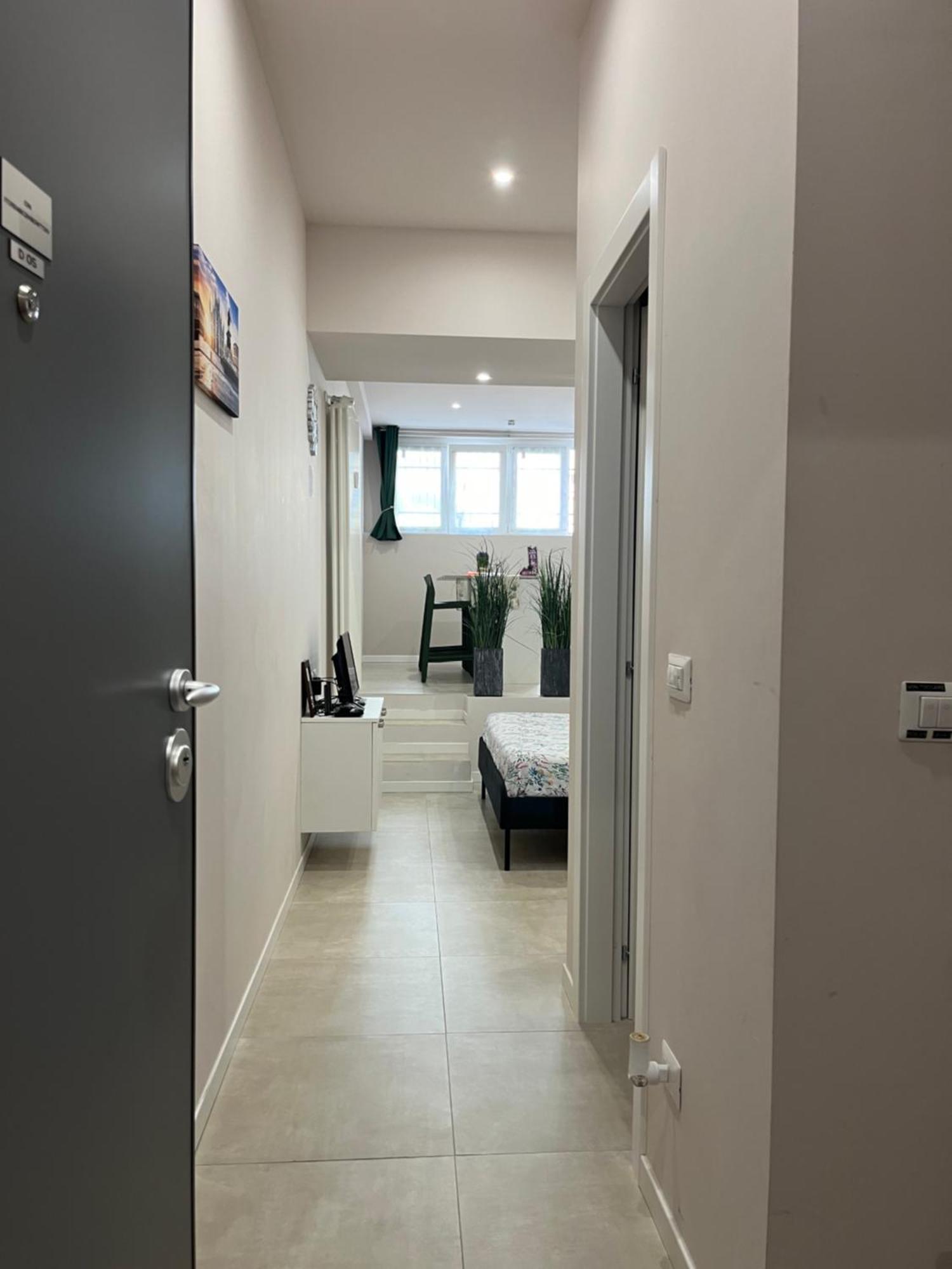 Ferienwohnung Monolocale Piazza Gambara M1 Mailand Exterior foto