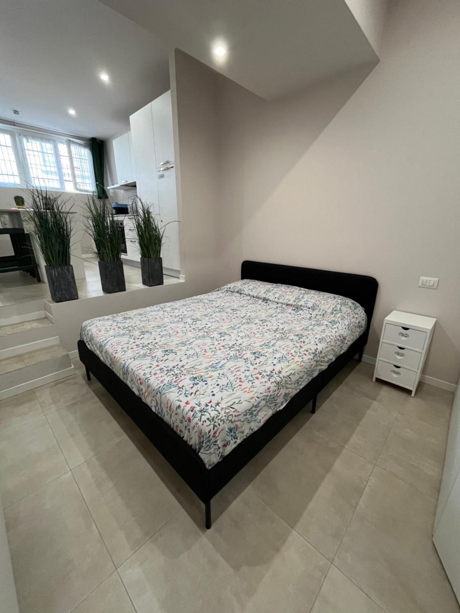 Ferienwohnung Monolocale Piazza Gambara M1 Mailand Exterior foto